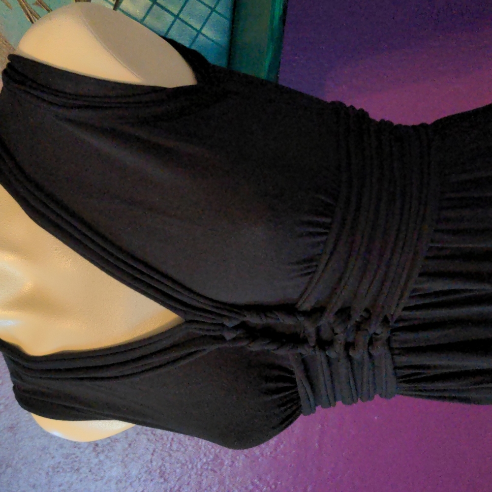 Dress - Picture 2 of 5